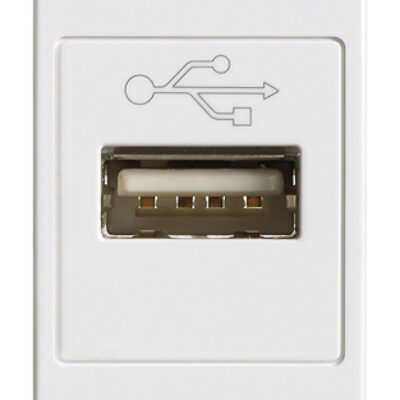 USB utičnica bijela