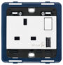 Utikač 2P+T 13A BS+suz. crvena+USB A bijela