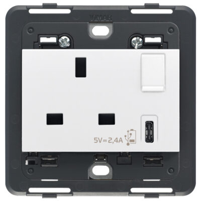 Utičnica 2P+T 13A BS + int. + USB C bijela