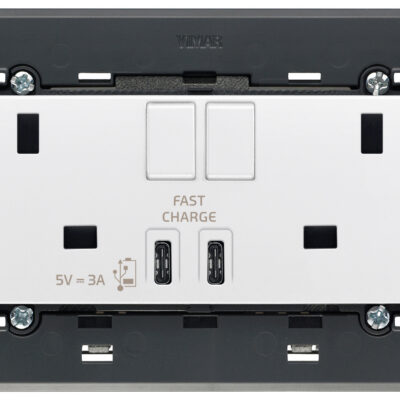 2 utičnice 2P+T 13A BS +int +USB C+C bijela