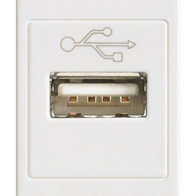 Utikač USB bijeli